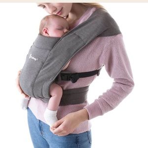 Ergobaby Embrace Gray